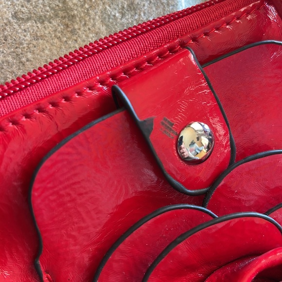 Nwt cute little red purse with flower - Picture 5 of 5